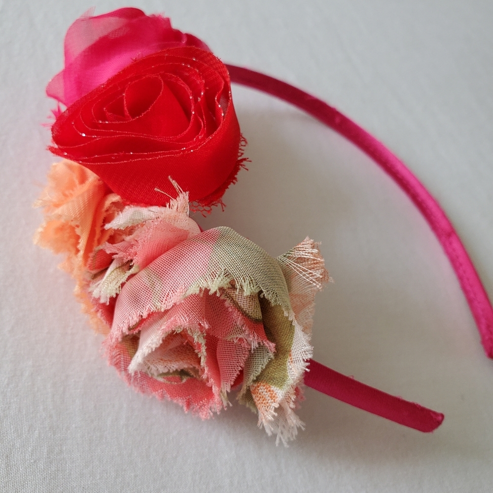 SATIN FLOWER DETAIL HEADBAND